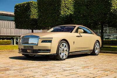 Rolls-Royce presents bespoke tribute to clients’ beloved dog