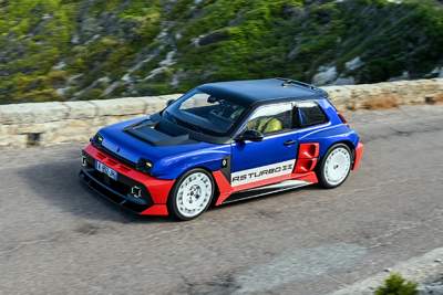 Renault 5 Turbo 3E prototypes make first public run