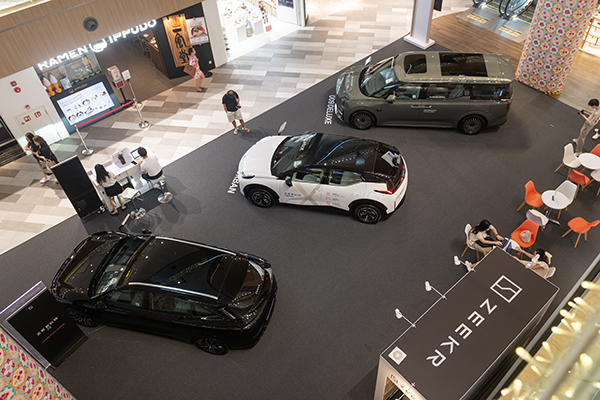 Zeekr models electrify i12 Katong