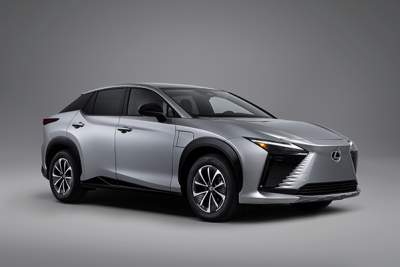 Facelifted 2026 Lexus RZ gets upgraded convenience features