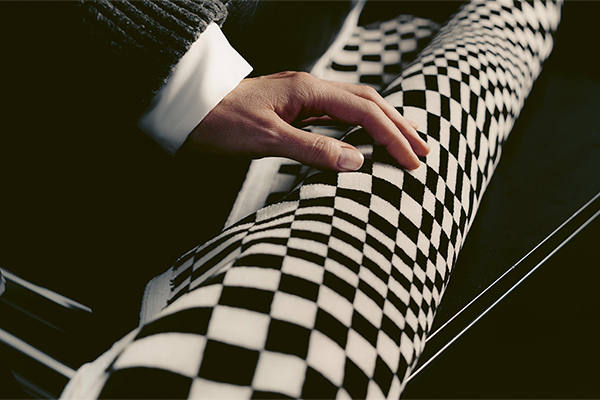 Porsche brings back fabrics of the past