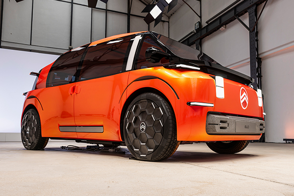 Citroen unveils Elo concept car