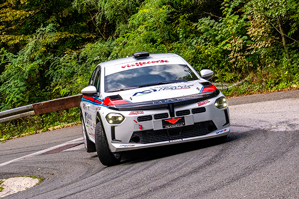 Lancia Ypsilon Rally4 HF rally car stars at CIAR Junior