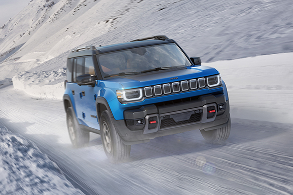 Jeep introduces all-new, electrified Recon