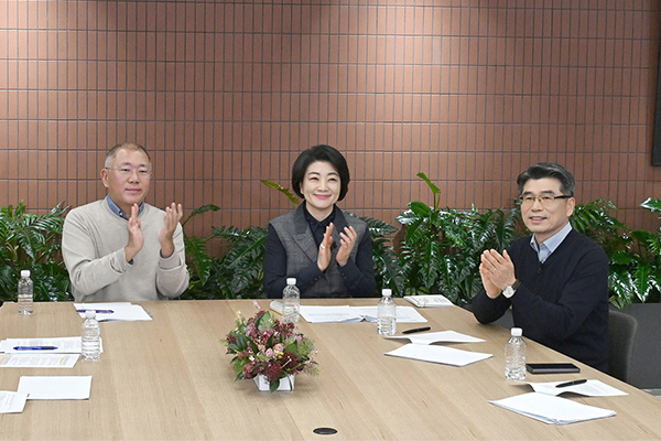 Euisun Chung presents Hyundai's 2026 vision