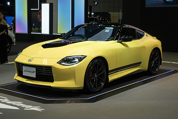 Nissan Fairlady Z celebrates Singapore debut