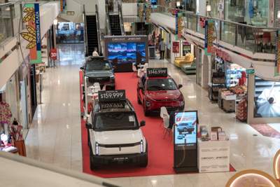 Omoda and Jaecoo bring electric mobility to Thomson Plaza