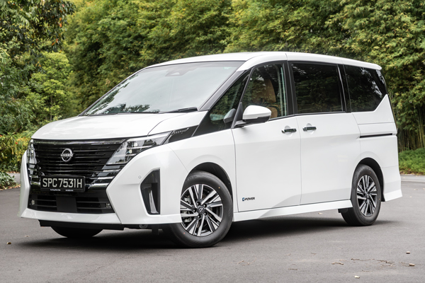 Nissan Serena e-POWER Smart 8 Review