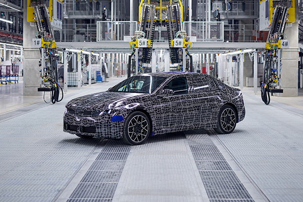 First BMW i3 pre-series models roll off Munich assembly line