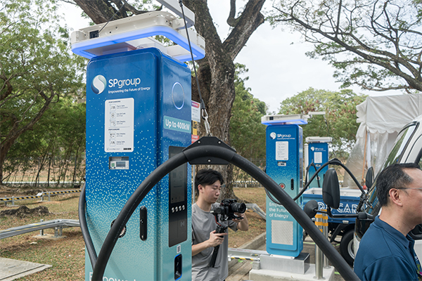 Huawei and SP Mobility launch ultra-fast EV charging in SG