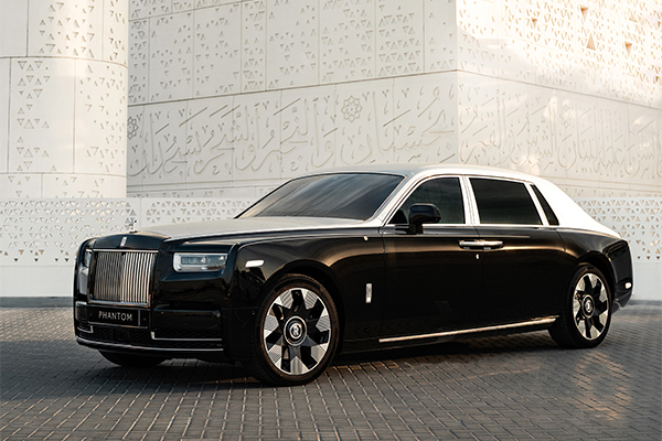 Rolls-Royce presents world's first laser-engraved bonnet