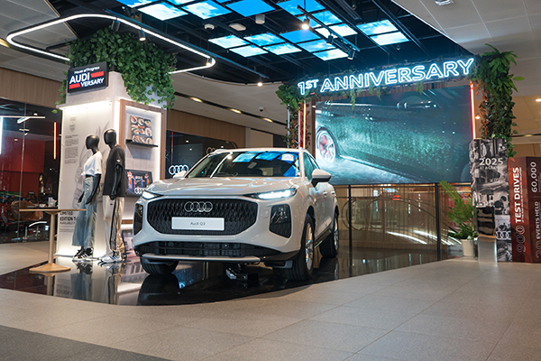 explore new car guides image