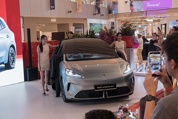 explore new car guides image