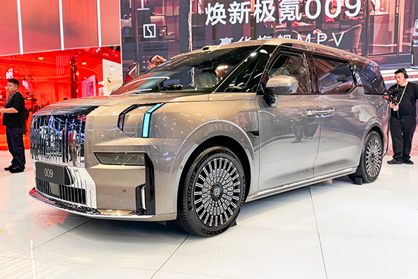 explore new car guides image