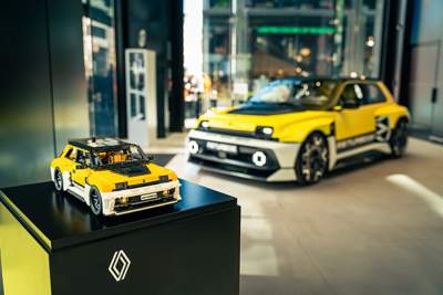 A Renault R5 Turbo 3E LEGO set could soon become official