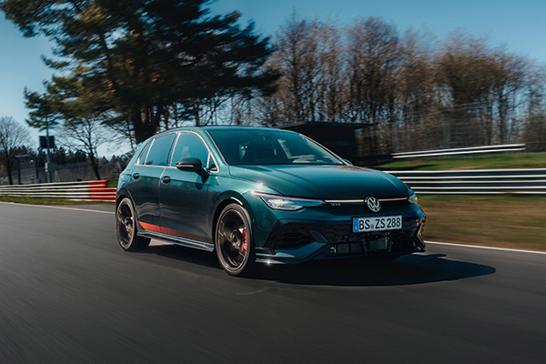 Volkswagen Golf GTI Edition 50 breaks Nurburgring record
