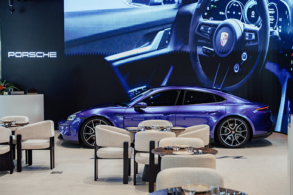 Porsche Singapore brings two icons to 67 on Scotts