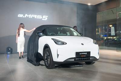 explore new car guides image