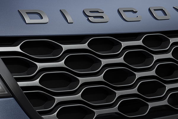 Land Rover Discovery Gets New Landmark Variant