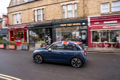 MINI Cooper Oxford Edition celebrates marque's roots