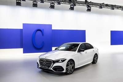 New Mercedes-Benz C-Class evolves with electrification