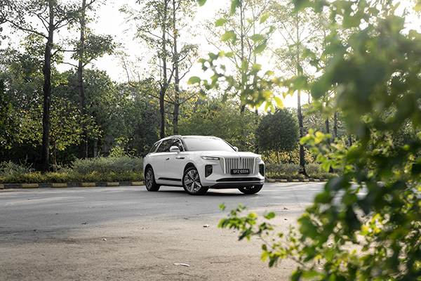 Hongqi E-HS9: A modern expression of Eastern Luxury