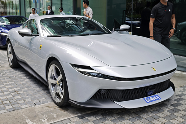 Ferrari Amalfi First Drive Review