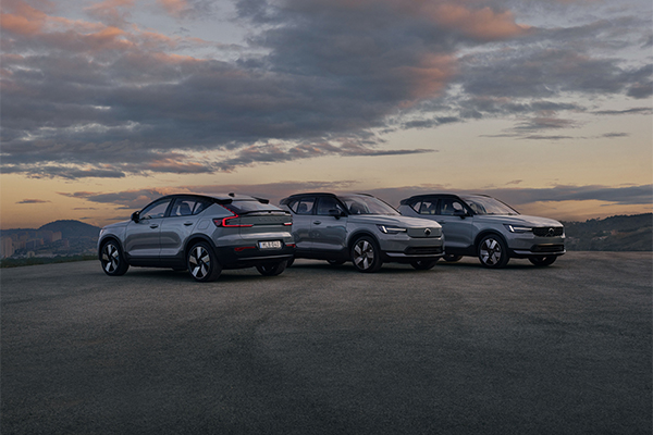 Volvo refreshes its 40 series trio