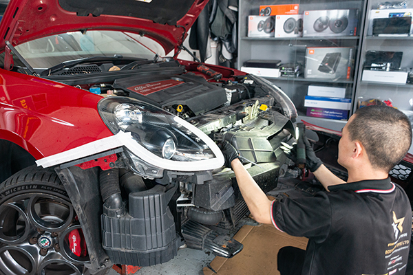 Eco Sport: Car air-conditioning specialist