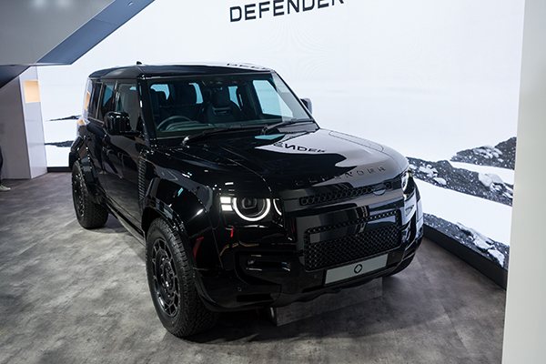 Defender OCTA Black lands in Singapore