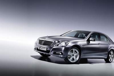Mercedes-Benz presents new hybrid ML 450