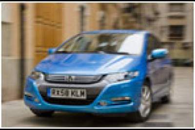Honda Insight outsells competitors