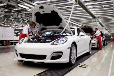 Porsche's Leipzig plant re-opens to visitors