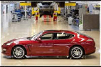 Porsche presents new production and logistics system in its Leipzig plant