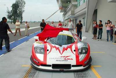 Melvin Choo tries his hands in the 2009 Super GT