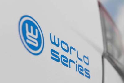 Clio and Megane World Series editions revealed