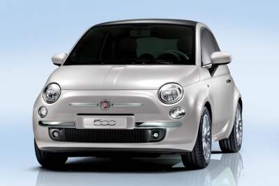 Fiat 500 marks its 2nd birthday