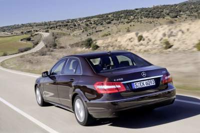 New four cylinder engines for Mercedes-Benz E-Class