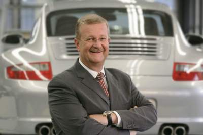 Porsche CEO steps down