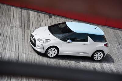 Citroën is revealing the new Citroën DS3