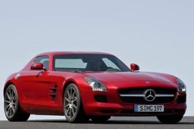 Mercedes-Benz SLS AMG official pictures released