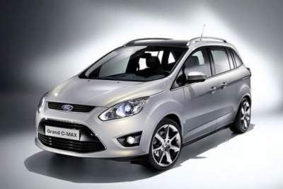 Ford Grand C-Max revealed