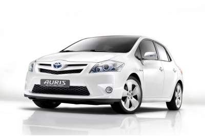 Toyota unveils Auris HSD full hybrid concept