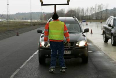 Volvo Cars on the move towards a future without traffic accidents