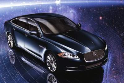 Jaguar offers exclusive XJL Supercharged for Christmas