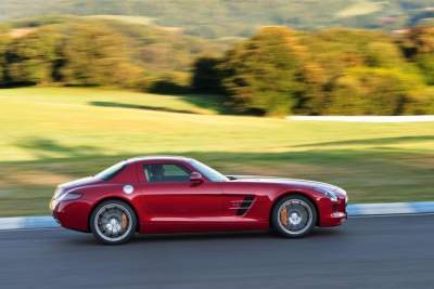 Mercedes-Benz SLS AMG Black Series to arrive in 2013