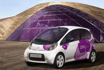 Citroen presents the C-Zero, based on the Mitsubishi i-MiEV