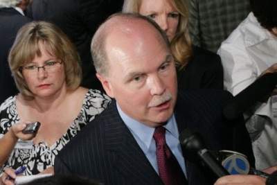 General Motors CEO Fritz Henderson quits