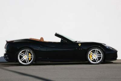Ferrari California tuned by Novitec Rosso