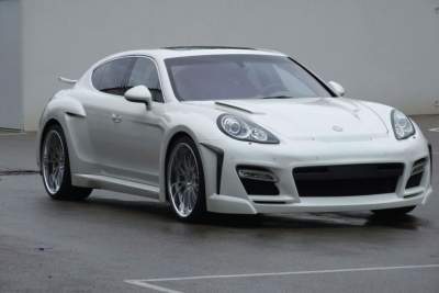 Porsche Panamera gets a new body kit from Fab Design